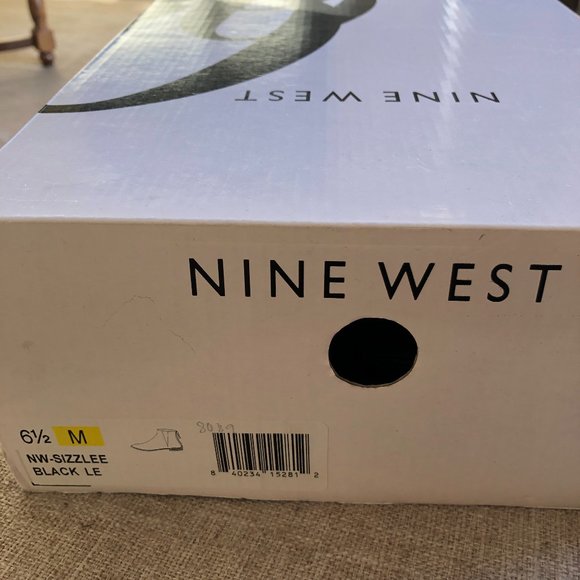 Nine West Black Leather Ankle Boot NWT - Picture 4 of 8
